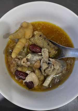 紅棗桂圓雞湯 的食譜成品照片