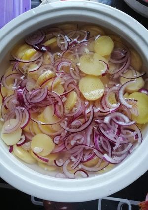 Burgonyasaláta ecetesen recept fotója