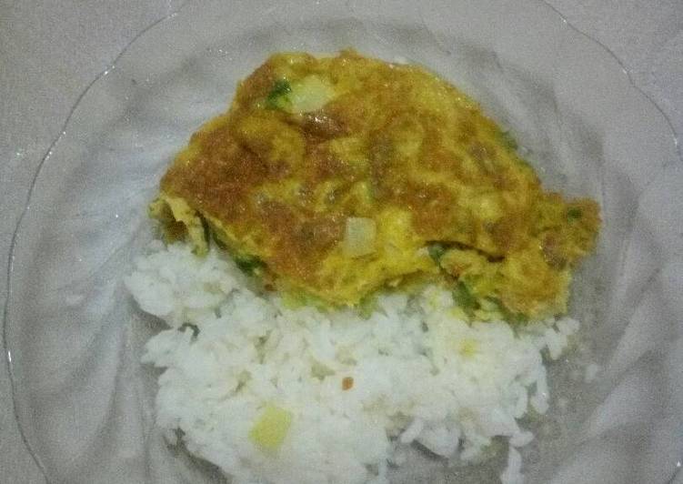 Telur dadar pedass