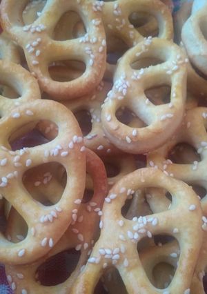 Szezám magos perecek recept fotója