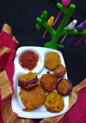 পুর ভরা পেঁয়াজের চপ (pur bhora peyajer chop recipe in Bengali) রেসিপির প্রধান ছবি