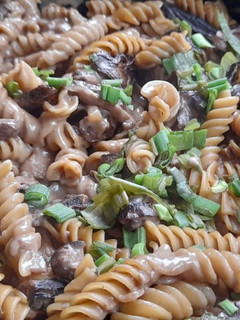 Una foto de Espirales en salsa fungi vegana