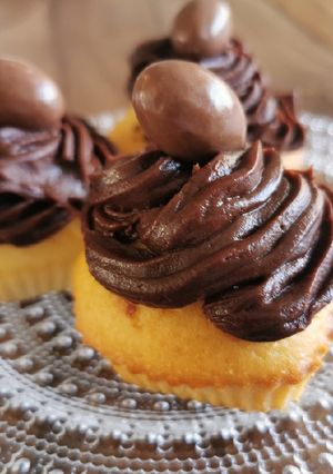 Une photo de Cupcake de Pâques avec ganache au chocolat