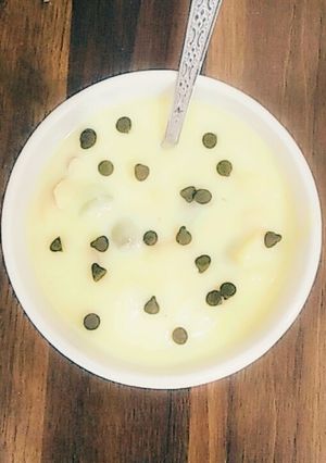 A picture of Fruit custard.