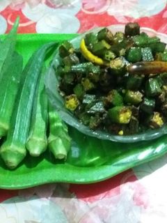 भिंडी का भुजिया (Bhindi ka bhujiya recipe in hindi) रेसिपी मुख्य फोटो