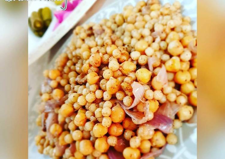 مغربية