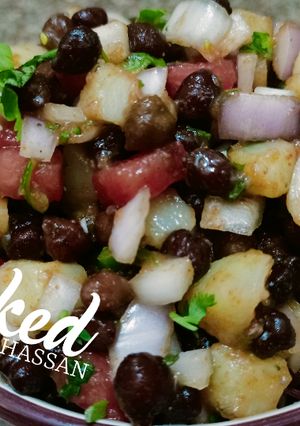A picture of Spicy 🔥 aloo chana chat.