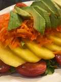 Ensalada tropical o agridulce