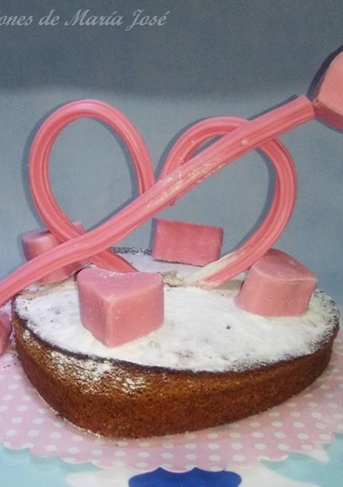 Una foto de Tarta San Valentín de miel con crema de avellanas, en la Monsieur Cuisine