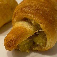 A picture of Japanese Sweet Potato Roll.