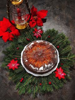 Foto di Crostata con nocciole barbabietola e confettura di pere al cardamomo e zafferano