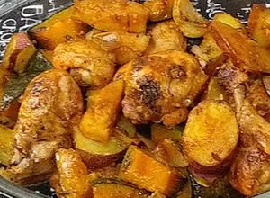 Foto de Frango assado com batata-doce e abóbora