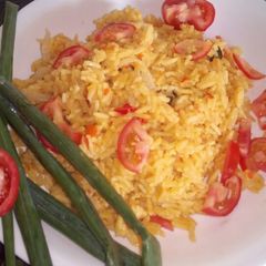 A picture of Jollof rice.