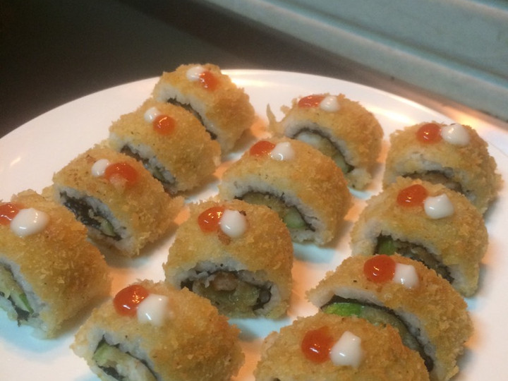 Bagaimana Menyiapkan Deep Fried Sushi Roll (home made) yang Lezat