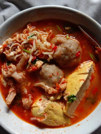 Cara Gampang Menyiapkan Resep Baso kuah pedas yang Bisa Manjain Lidah Anti Ribet, Menggugah Selera