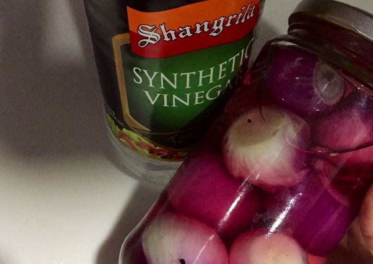 Vinegar onion pickle