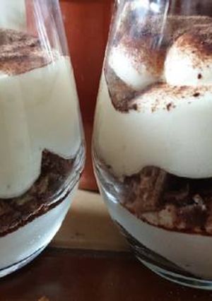 Une photo de Tiramisu Kitkat / kinder / ou autres