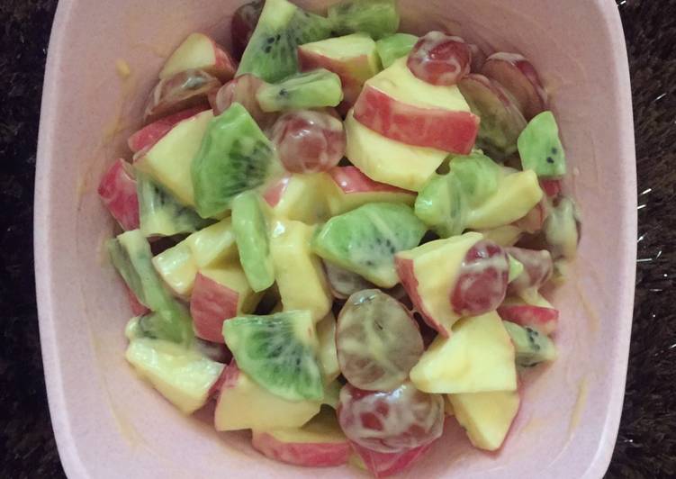 Salad kiwi segar