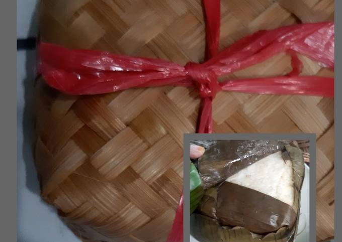 Wajib coba! Resep buat Lontong Besek dan Lontong Daun anti gagal  sempurna