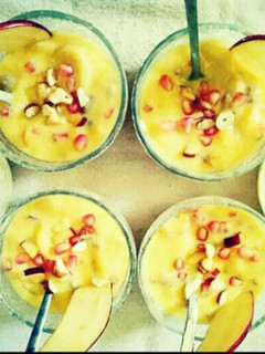 वनीला फ्रूट कस्टर्ड रेसिपी मुख्य फोटो