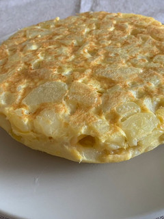 Una foto de Tortilla con patatas hechas en el microondas