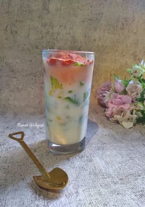 Foto resep Es Alpukat Kocok Milo