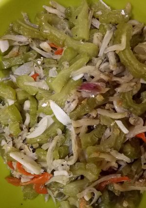 Foto resep Oseng-oseng Pare pake Teri ala Aini