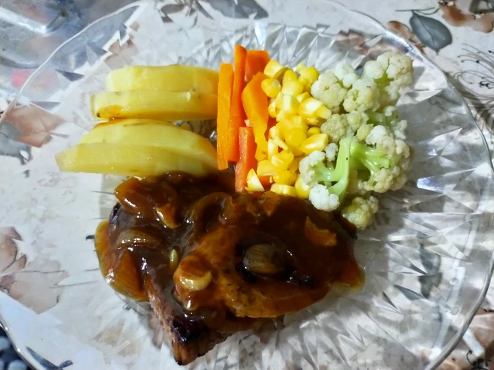 Langkah Mudah untuk Menyiapkan Resep Beef steak teflon simple yang Sempurna Anti Ribet, Bikin Ngiler