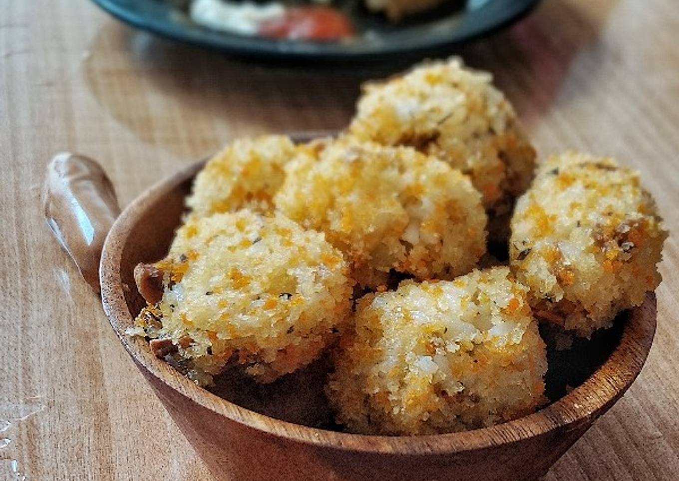 Bola Nasi Sosis Keju Lumer