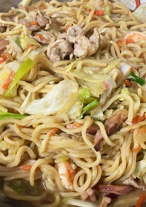 臺式海鮮炒麵 的食譜成品照片