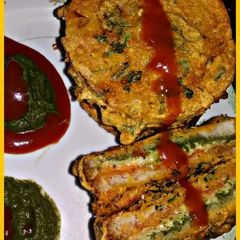 Cheesy Sandwich Pakoda A picture of Cheesy Sandwich Pakoda.