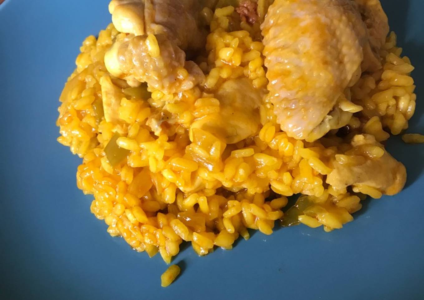 Paella de pollo con chorizo a mi estilo 😋