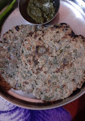 A picture of Oats Almond Roti.