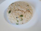 Arroz desglazado con cilantro cimarrón y ajo