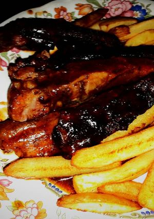 A picture of Tex's Ribs in BBQ Gravy 🐷.