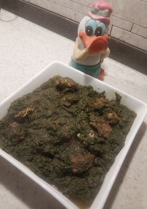 A picture of پالک گوشت.