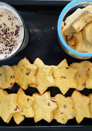 A picture of Homemade Karachi biscuit.