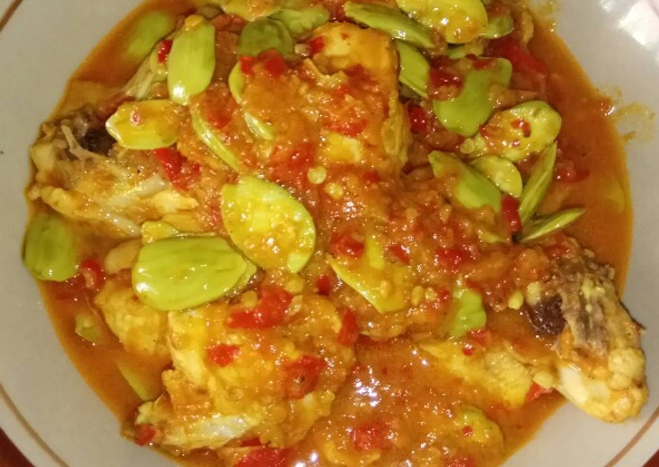 Rica-rica ayam petai