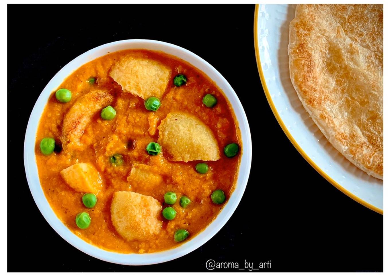 Aloo Matar (North Indian Style Potato & Pea curry) A simple but delightful plant based curry option