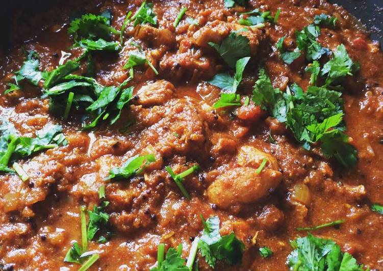 Easy Meal Ideas of Homemade Almost-Authentic Indian Curry Base