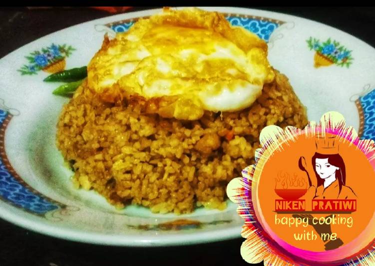 Resep Nasi Goreng Ayam Spesial 🍽, Enak Banget