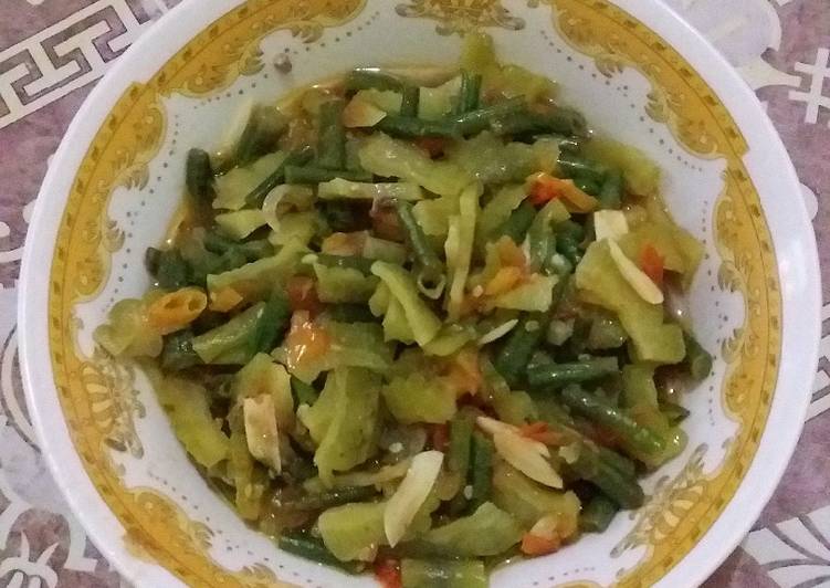 Recipe: Perfect Tumis pare dan kacang pajang