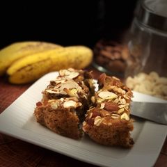 A picture of Banana nuts cake.