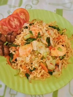 Foto resep Mie Goreng Ayam Sambalado Sayuran