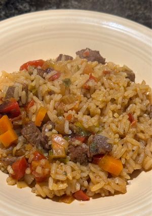 Una foto de Guiso de arroz con carne