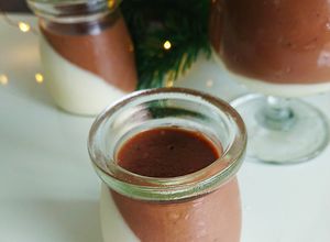 Hình của món Panna Cotta Socola không dùng gelatin.