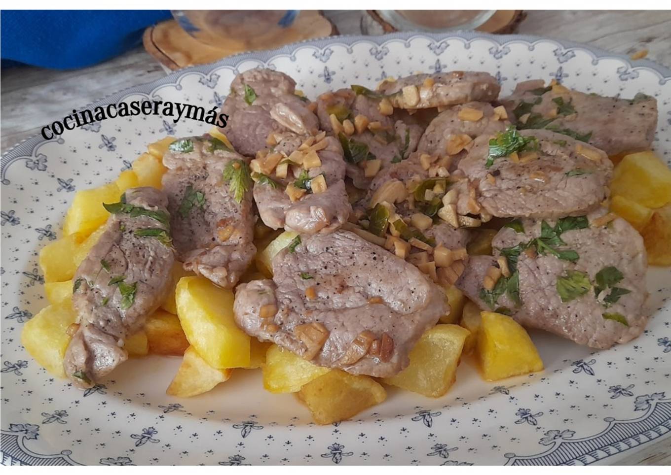 Solomillo de cerdo al ajillo