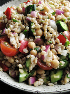 A picture of Chickpeas & Barley Salad.