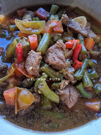 Langkah Mudah untuk Menyiapkan Resep Asem-asem daging sapi Anti Ribet, Lezat Sekali
