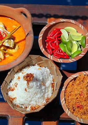 A picture of Tuna curry.